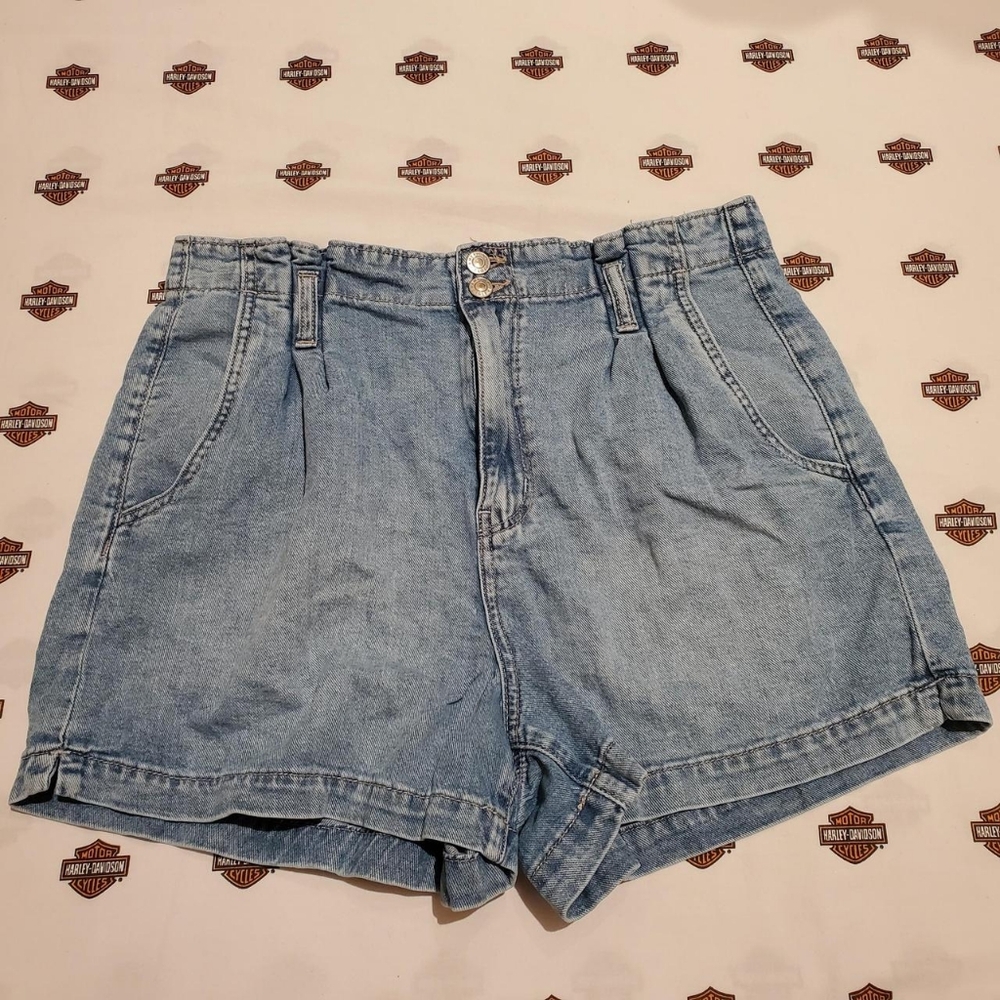 American Eagle High Waisted Jean Shorts!
